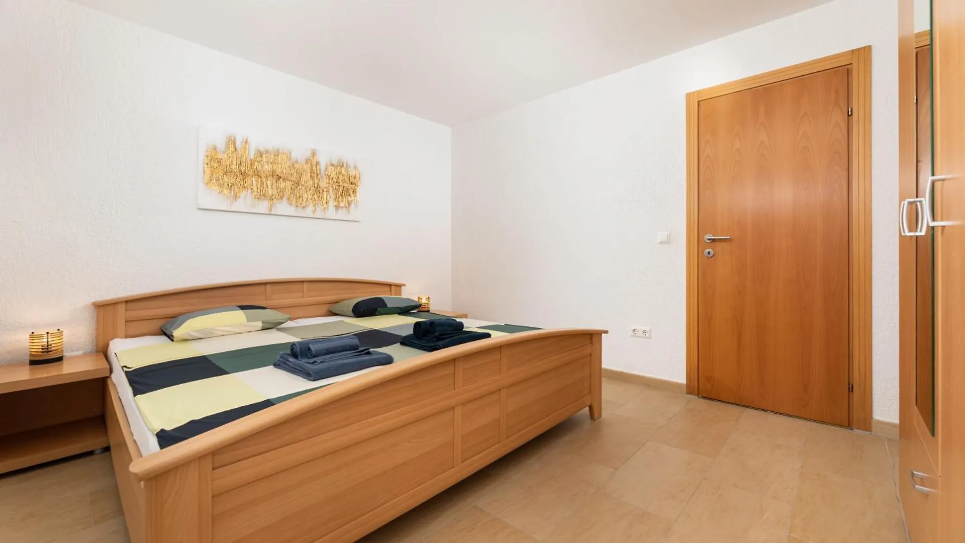 Cube Apartment Njivice